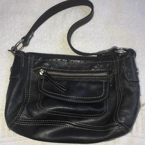 5️⃣Fossil Handbag 👜. GUC